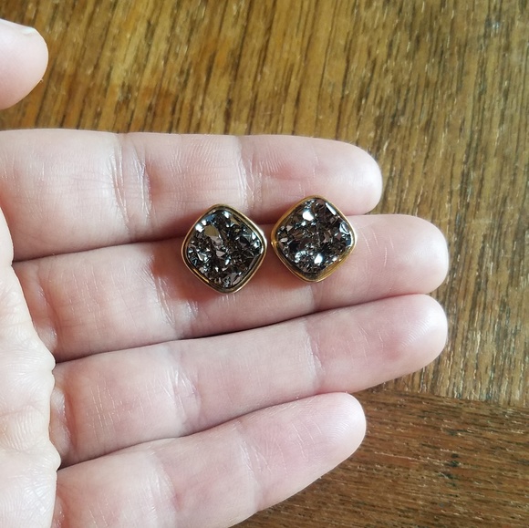 NWOT Black & Gold Druzy Studs - Picture 6 of 9